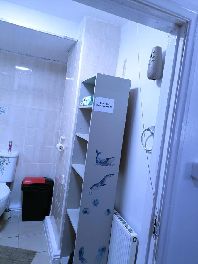 Homestay Bedspace Birmingham Eksteriør billede